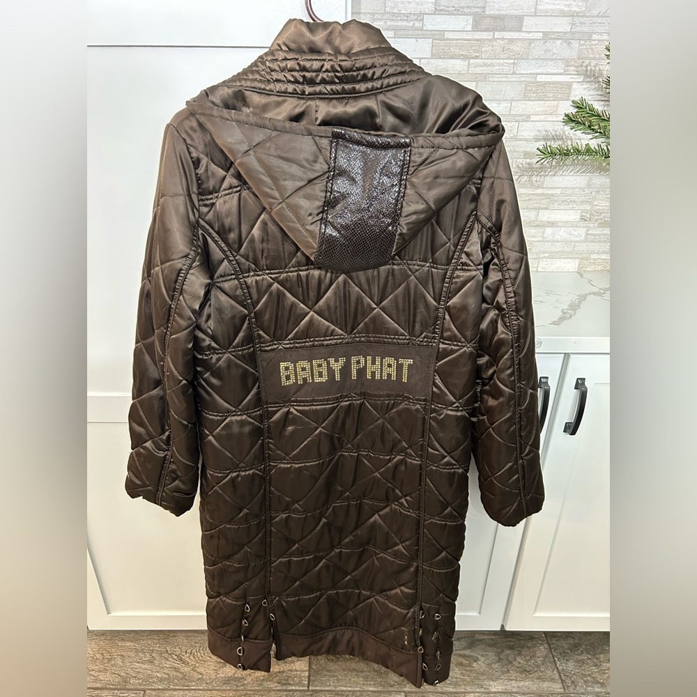 Women's Baby Phat Brown Quilted Coat Full length Zip with Fish Tail Size XL.